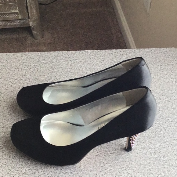 Platform Heels - Picture 2 of 9